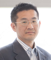 Yasuhiro Takashima